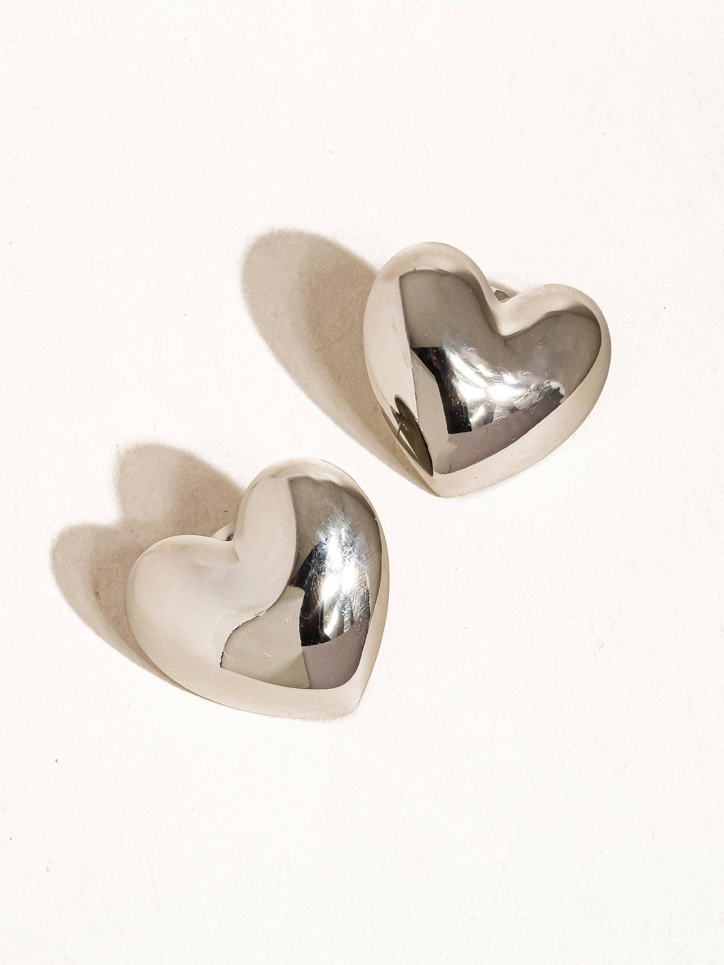 Chantilly 18K Gold Non-Tarnish Classic Heart Stud: Silver