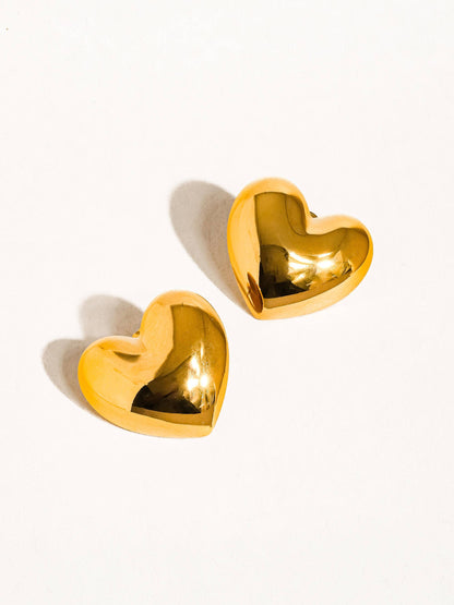 Chantilly 18K Gold Non-Tarnish Classic Heart Stud: Silver